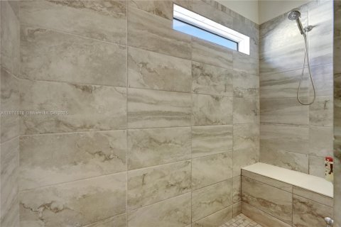 Купить виллу или дом в Холливуд, Флорида 4 спальни, 225.1м2, № 1925647 - фото 21