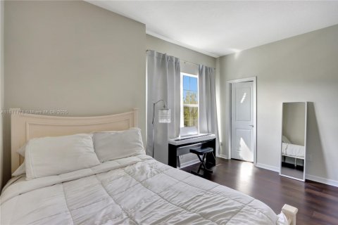 Купить виллу или дом в Холливуд, Флорида 4 спальни, 225.1м2, № 1925647 - фото 24