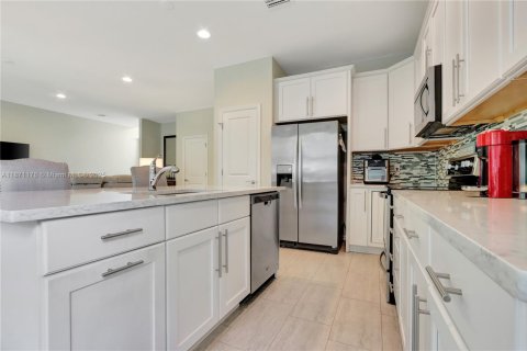 Купить виллу или дом в Холливуд, Флорида 4 спальни, 225.1м2, № 1925647 - фото 10