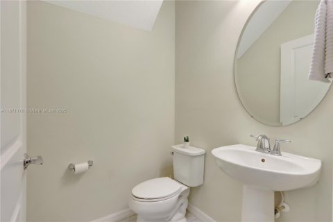 Купить виллу или дом в Холливуд, Флорида 4 спальни, 225.1м2, № 1925647 - фото 12