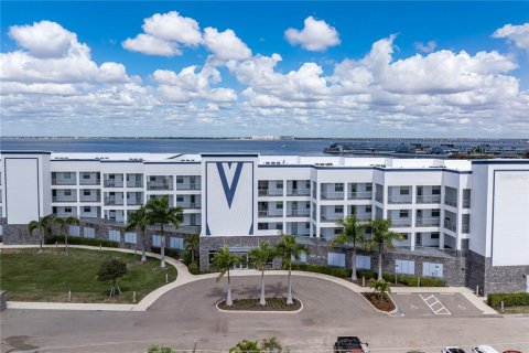 Copropriété à vendre à Punta Gorda, Floride: 2 chambres, 165.55 m2 № 2122137 - photo 23