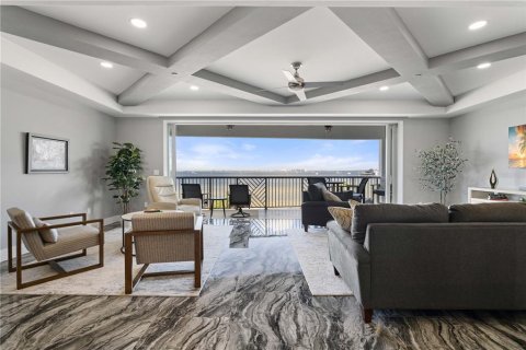 Copropriété à vendre à Punta Gorda, Floride: 2 chambres, 165.55 m2 № 2122137 - photo 8