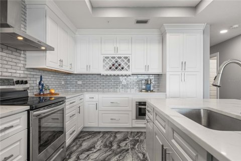 Copropriété à vendre à Punta Gorda, Floride: 2 chambres, 165.55 m2 № 2122137 - photo 13