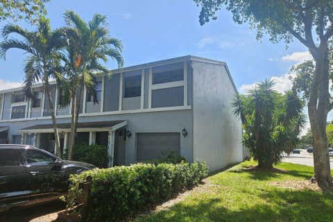 Condominio en venta en Sunrise, Florida, 2 dormitorios, 185.9 m2 № 1766271 - foto 1
