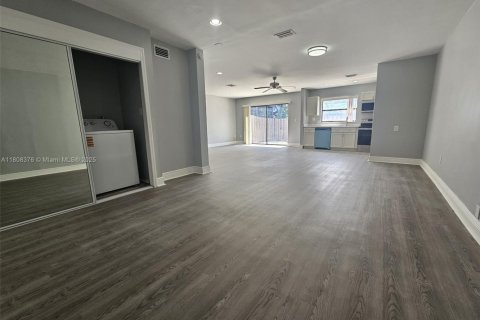 Condominio en venta en Sunrise, Florida, 2 dormitorios, 185.9 m2 № 1766271 - foto 25