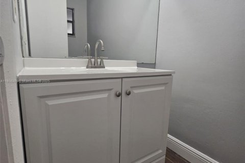 Condominio en venta en Sunrise, Florida, 2 dormitorios, 185.9 m2 № 1766271 - foto 24