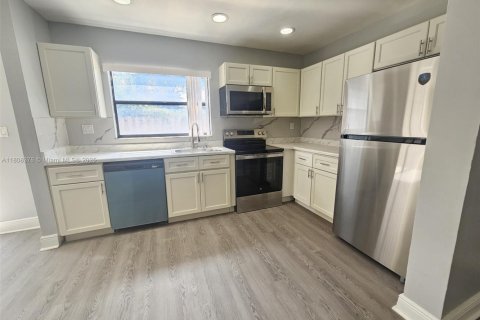 Condominio en venta en Sunrise, Florida, 2 dormitorios, 185.9 m2 № 1766271 - foto 28