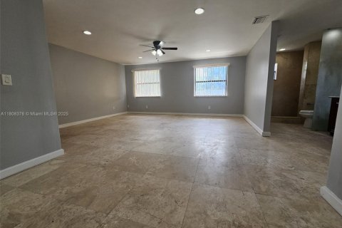 Condominio en venta en Sunrise, Florida, 2 dormitorios, 185.9 m2 № 1766271 - foto 11