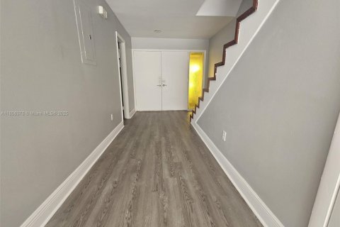 Condominio en venta en Sunrise, Florida, 2 dormitorios, 185.9 m2 № 1766271 - foto 12
