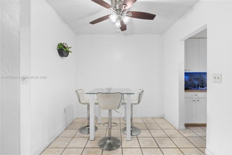 Copropriété à vendre à Miami, Floride: 1 chambre, 63.92 m2 № 1979679 - photo 8