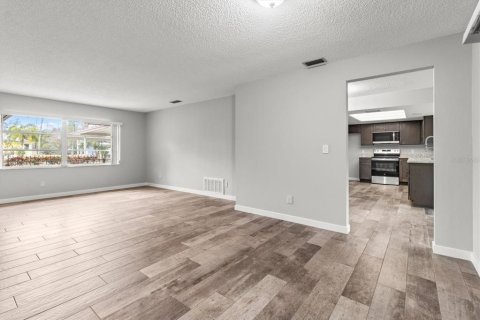 Casa en venta en Crystal River, Florida, 3 dormitorios, 181.35 m2 № 2104486 - foto 23