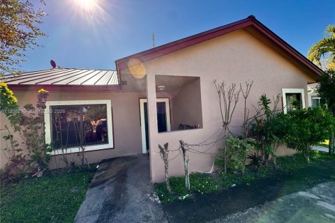 Immobilier commercial à louer à Miramar, Floride: 60.39 m2 № 1999606 - photo 13
