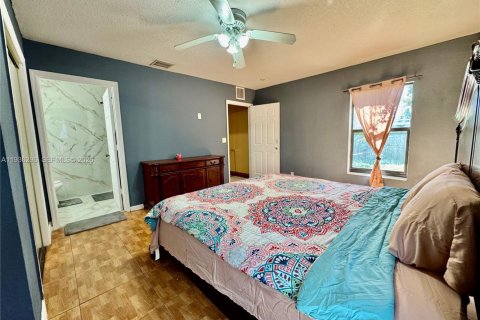 Immobilier commercial à louer à Miramar, Floride: 60.39 m2 № 1999606 - photo 3