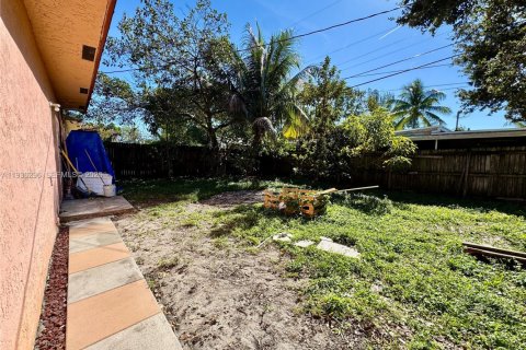 Immobilier commercial à louer à Miramar, Floride: 60.39 m2 № 1999606 - photo 9