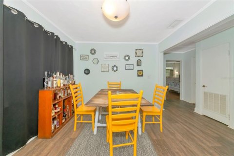 House in Sarasota, Florida 3 bedrooms, 161.65 sq.m. № 1870300 - photo 10