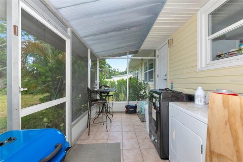 House in Sarasota, Florida 3 bedrooms, 161.65 sq.m. № 1870300 - photo 29