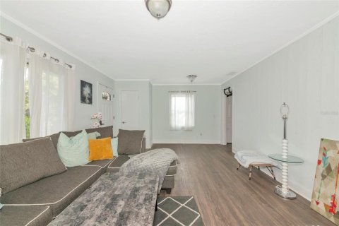 House in Sarasota, Florida 3 bedrooms, 161.65 sq.m. № 1870300 - photo 8