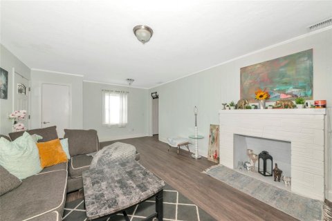 House in Sarasota, Florida 3 bedrooms, 161.65 sq.m. № 1870300 - photo 9