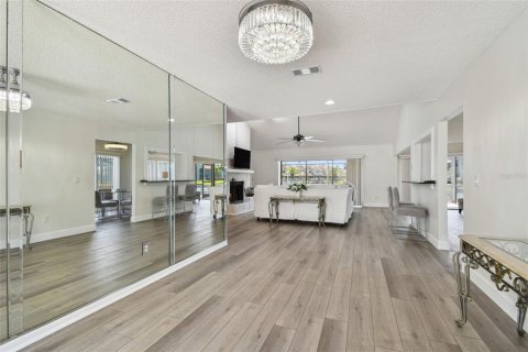 House in Tampa, Florida 3 bedrooms, 201.32 sq.m. № 1757341 - photo 12