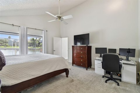 House in Tampa, Florida 3 bedrooms, 201.32 sq.m. № 1757341 - photo 23