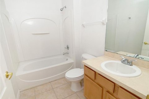 Touwnhouse à vendre à Kissimmee, Floride: 5 chambres, 158.31 m2 № 1678516 - photo 7