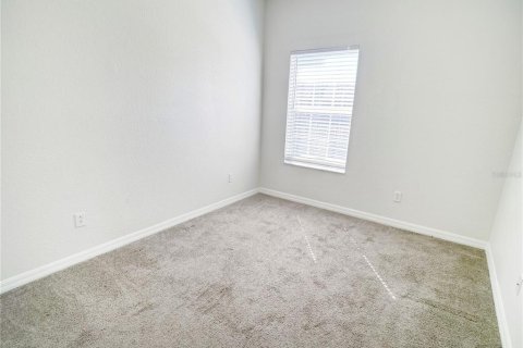 Touwnhouse à vendre à Kissimmee, Floride: 5 chambres, 158.31 m2 № 1678516 - photo 8