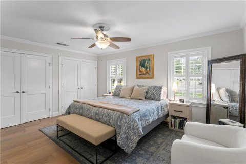 House in Tampa, Florida 5 bedrooms, 259.2 sq.m. № 1906531 - photo 28