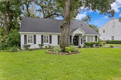 House in Tampa, Florida 5 bedrooms, 259.2 sq.m. № 1906531 - photo 4