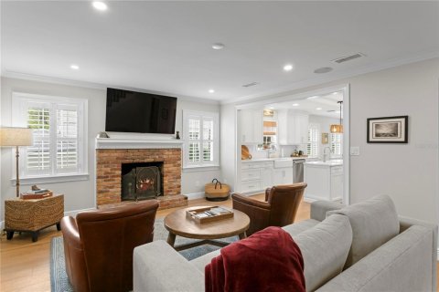House in Tampa, Florida 5 bedrooms, 259.2 sq.m. № 1906531 - photo 22