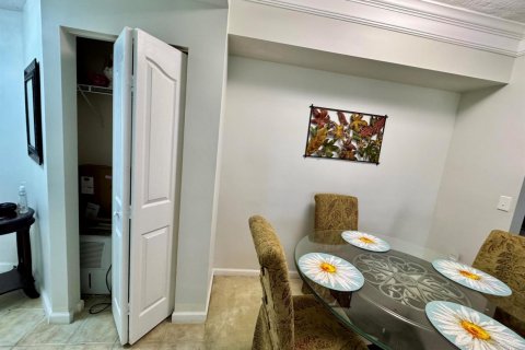 Condo in West Palm Beach, Florida, 2 bedrooms  № 2187283 - photo 20