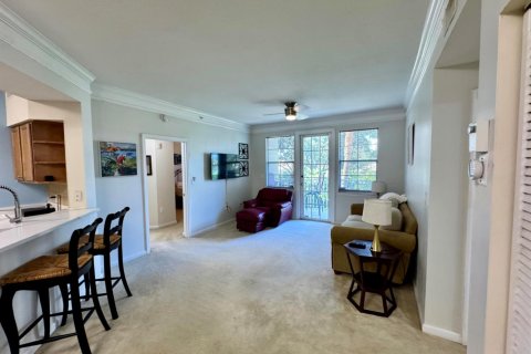 Condo in West Palm Beach, Florida, 2 bedrooms  № 2187283 - photo 2