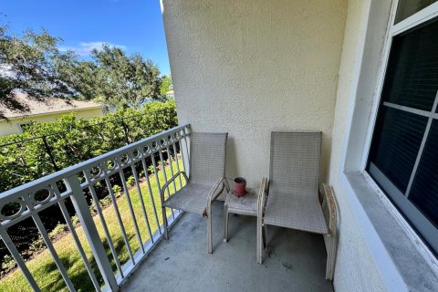 Condo in West Palm Beach, Florida, 2 bedrooms  № 2187283 - photo 16