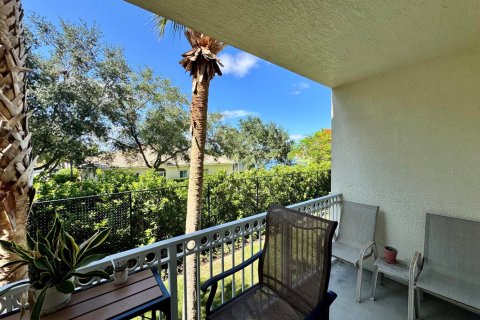 Condo in West Palm Beach, Florida, 2 bedrooms  № 2187283 - photo 17