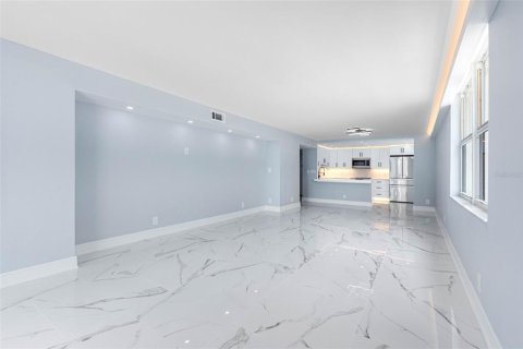 Copropriété à vendre à Clearwater, Floride: 2 chambres, 129.32 m2 № 2233478 - photo 26