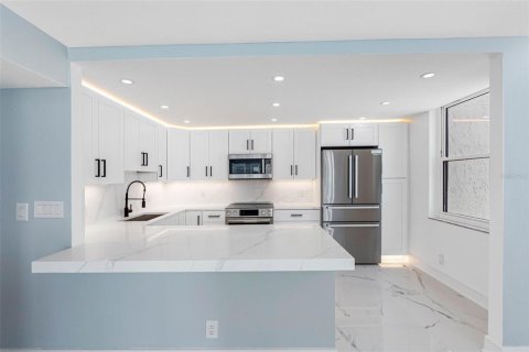 Copropriété à vendre à Clearwater, Floride: 2 chambres, 129.32 m2 № 2233478 - photo 10