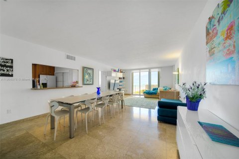 Condominio en venta en Miami Beach, Florida, 2 dormitorios, 177.35 m2 № 1963605 - foto 21