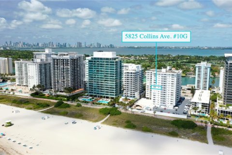 Condominio en venta en Miami Beach, Florida, 2 dormitorios, 177.35 m2 № 1963605 - foto 1