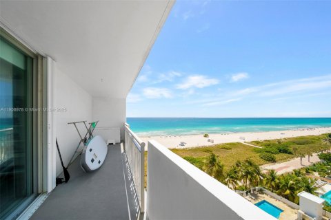 Condominio en venta en Miami Beach, Florida, 2 dormitorios, 177.35 m2 № 1963605 - foto 6