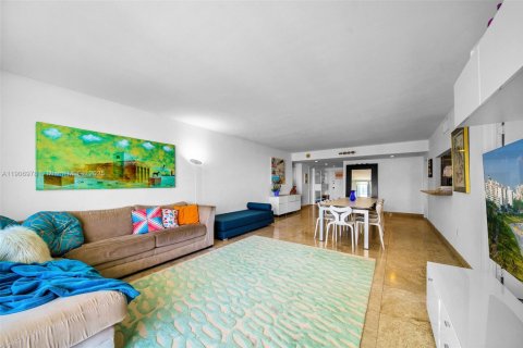 Condominio en venta en Miami Beach, Florida, 2 dormitorios, 177.35 m2 № 1963605 - foto 13