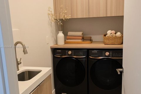 Villa ou maison à vendre à Hollywood, Floride: 4 chambres, 395.58 m2 № 2003413 - photo 14