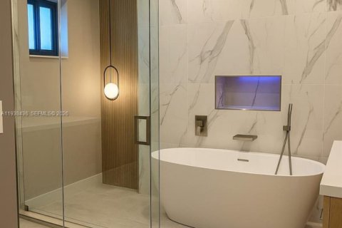 Villa ou maison à vendre à Hollywood, Floride: 4 chambres, 395.58 m2 № 2003413 - photo 17