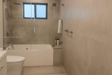 Villa ou maison à vendre à Hollywood, Floride: 4 chambres, 395.58 m2 № 2003413 - photo 10