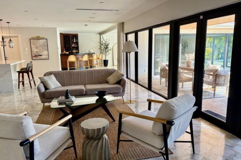 Villa ou maison à vendre à Hollywood, Floride: 4 chambres, 395.58 m2 № 2003413 - photo 27