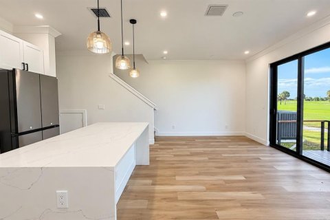 Touwnhouse à louer à Punta Gorda, Floride: 3 chambres, 135.73 m2 № 2404735 - photo 3