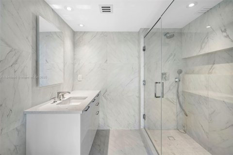 Купить кондоминиум в Майами-Бич, Флорида 2 спальни, 148.64м2, № 2013184 - фото 13