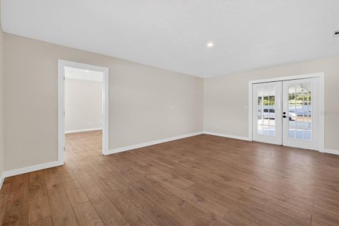 House in Saint Petersburg, Florida 3 bedrooms, 169.64 sq.m. № 2116872 - photo 24