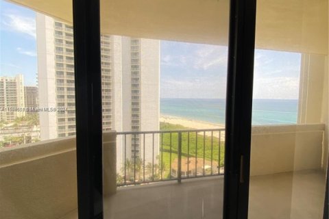 Copropriété à louer à Riviera Beach, Floride: 2 chambres, 113.25 m2 № 1858592 - photo 16