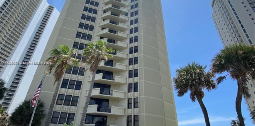 Condo in Riviera Beach, Florida, 2 bedrooms  № 1858592