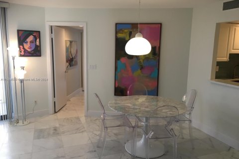 Condo in Riviera Beach, Florida, 2 bedrooms  № 1858592 - photo 2