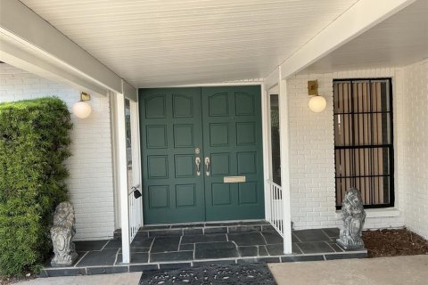 Villa ou maison à Saint Petersburg, Floride 3 chambres, 147.06 m2 № 2409967